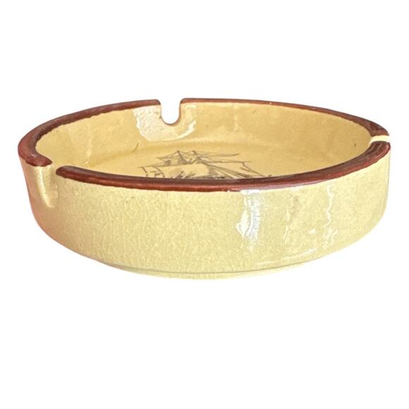 Vintage Mid Century Tan Brigantine Ships Ashtray Set of 2 - Picture 8 of 10